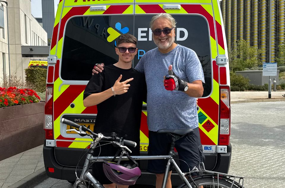 Thumbnail image (decorative)